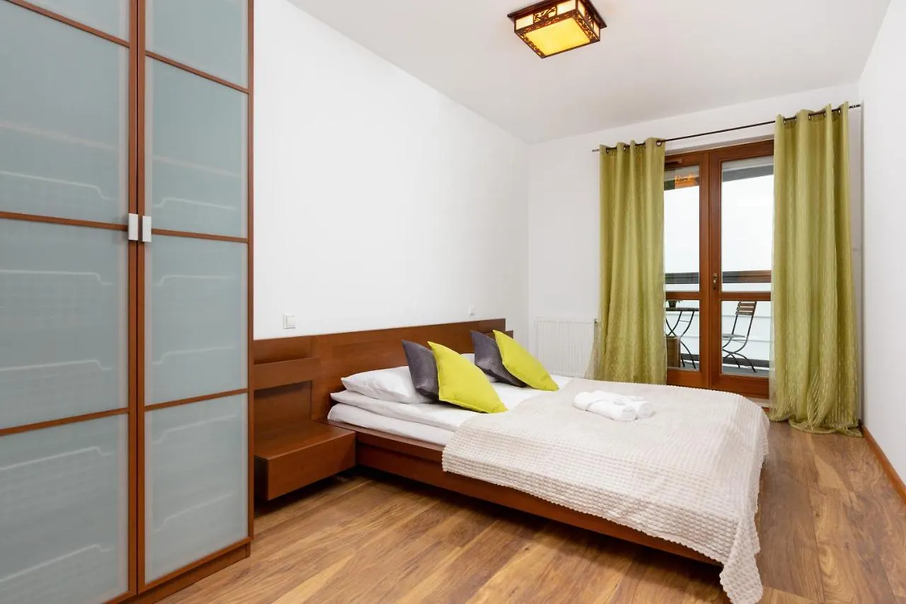 Metro Wierzbno Apartment by Renters Warszawa Polska